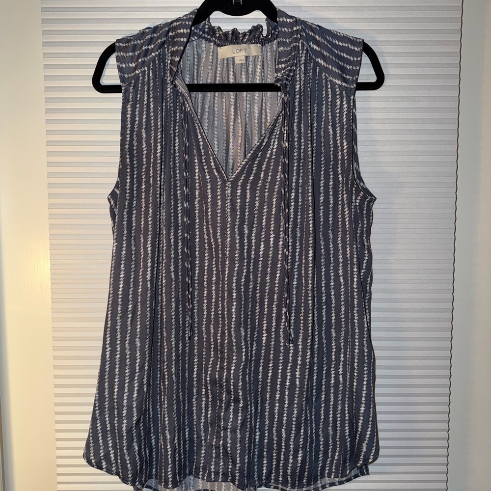 Ann Taylor Loft Sleeveless Ruffle Collar Top - Women's Small, Gray & White